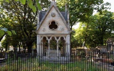 City of Paris: Work for the Restoration of the Tomb of Héloïse and Abelard at the Père Lachaise Cemetery
